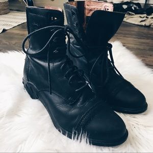 ariat army boots